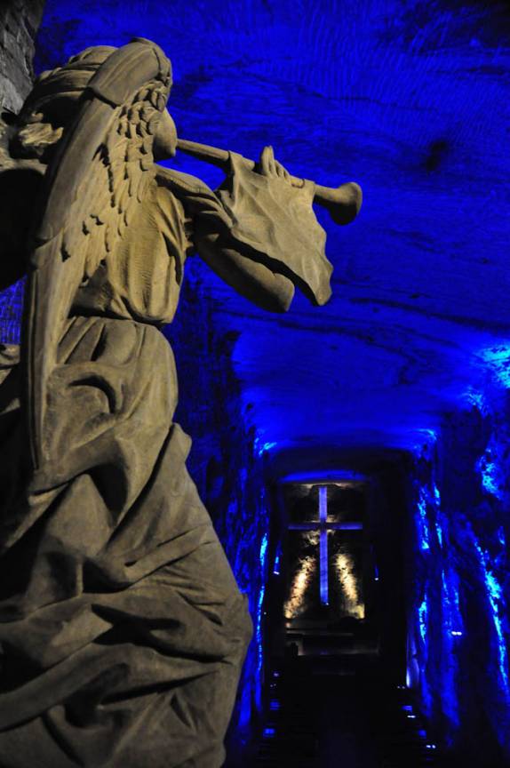 Chegando à majestosa Catedral de Sal em Zipaquirá, próximo à Bogotá, na Colômbia